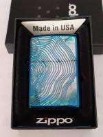 Zippo 29827 tree rings design. สีฟ้า   ลายแบบสกรีน  ตัวจริงสวยมาก   ของใหม่ไม่ผ่านการใช้งาน  ปี2018   มาพร้อมกล่อง รับประกันของแท้จากอเมริกา