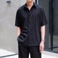 Hunter Studios - เสื้อเชิตแขนสั้น ทรงOversize ผ้าฝ้ายลินิน รุ่นFront Slit Shirt สีดำ