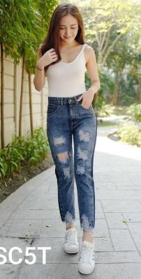 👖2511 Vintage Denim Jeans by Araya กางเกงยีนส์ ผญ กางเกงยีนส์เอวสูง ยีนส์ทรงบอยสลิม ช่วงขาเล็ก แต่งขาดแนวเซอร์แบบเท่ๆสวยจริงๆ ผ้าไม่ยืด ทรงสวยมาก