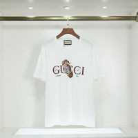 HOT”★NewGU Super Cool นาฬิกาตัวอักษรโลโก้พิมพ์เสื้อยืดแขนสั้นหลวมและอเนกประสงค์ที่เรียบง่ายและหรูหราถักผ้าฝ้ายนุ่มและระบายอากาศเผยให้เห็นสไตล์สบาย,แฟชั่นระดับไฮเอนด์,รุ่นคู่,เสื้อผ้าเทรนด์