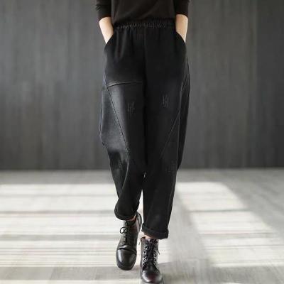 [Spot] [fleece-lined thickening] Large size womens denim trousers autumn and winter slimming versatile casual harem pants 2023