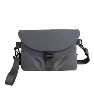 Marc jacobs shutter leather half moon crossbody on sale bag