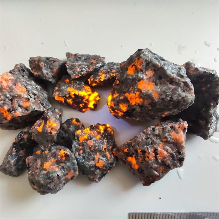 natural-american-yooperlites-flame-stone-fluorescent-stone-energy-reiki-specimens-diffuser-oils-stone-home-decoration-stone-gems