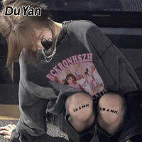 Du Yan เสื้อสเวตเตอร์คอกลมสีดำใส่แล้วพิมพ์ลายตัวอักษร