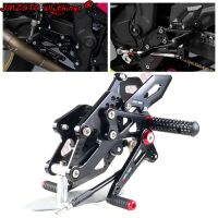 รถจักรยานยนต์ CNC Adjustable ด้านหลังด้านหน้าเท้าเหยียบสำหรับ YAMAHA R25 R3 2015 2016 2017 2018 2019 2020 2021 2022เท้า