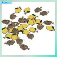 ADAM 30 pcs สีเหลืองทาเล็บ เครื่องรางเคลือบมะนาว กว้าง13.5มม. โลหะผสมอัลลอยด์ ตุ้งติ้งเสน่ห์ แข็งแรงและทนทาน ยาว20.5มม. จี้ชุบทอง งานฝีมือดีไอวาย