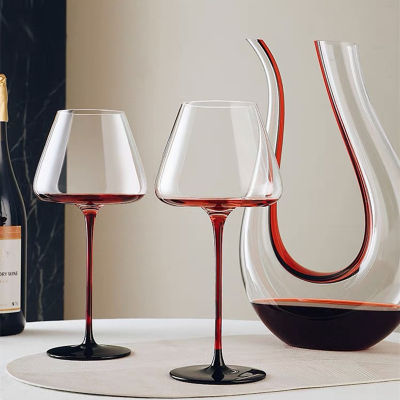 ชุดขวดเหล้าแก้วไวน์แดงไทสีดำเบอร์กันดีไวน์ความหรูหราแบบยุโรปกระจกขนาดใหญ่ Stemware ชุดไวน์ภาษาศาสตร์