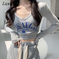 Luxqlo เสื้อยืดแขนยาวคอวีสำหรับผู้หญิงเสื้อยืดพิมพ์ลายตัวอักษรเซ็กซี่เสื้อกันหนาวแบบสวมหัวกระชับสัดส่วนขนาดใหญ่