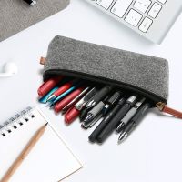 △▪ Felt Pen Sleeve Pen Protective Cover Large Capacity School Case Stationery Storage Bag Zipper Pencil Pouch School Supplies