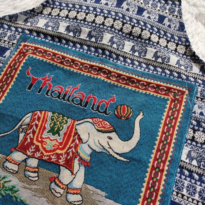 ผ้ากันเปื้อนลายช้างไทย-แฟชั่นสวยเก๋-ทำจากผ้าฝ้าย-ตัดเย็บประณีต-มีกระเป๋าใหญ่พร้อมซิป-thai-elephant-pattern-apron