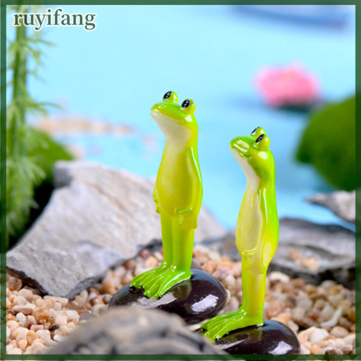 ruyifang-รูปแกะสลักขนาดเล็กรูปกบสัตว์น่ารักสำหรับตกแต่งตู้ปลาเครื่องประดับกบแบบยืนอุปกรณ์ตกแต่งสวนขนาดเล็กในบ้าน