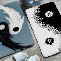 Chinese Yin Yang Black And White Printed Flannel Floor Mat Bathroom Decor Carpet Non-Slip For Living Room Kitchen Doormat