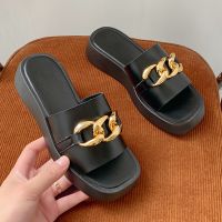 Hot sell Women Chain Platform Slippers Casual Sandals Flats Shoes 2023 Summer Designer New Square Toe Flip Flops Beach Shoes Mujer Slides