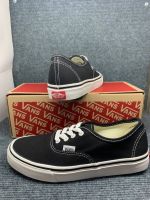 Vans Authentic Classic รองเท้าผ้าใบแวนส์สองสีสุดคลาสสิค ยอดฮิตในหมู่วัยรุ่น สั่งตอนนี้ จัดส่งฟรี!!!