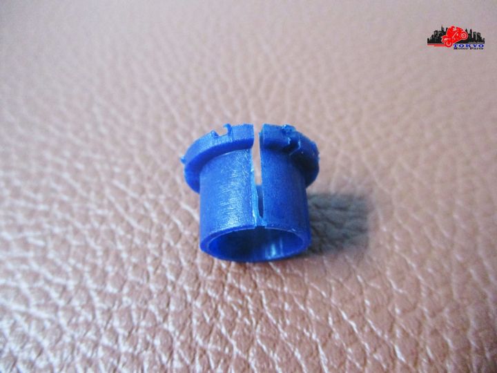 toyota-corolla-ae100-camry-vios-auto-gear-bushing-88-blue-บูชคันเกียร์-ตัวผ่า-สีน้ำเงิน-เกียร์ออโต้-1-ตัว-สินค้าคุณภาพดี