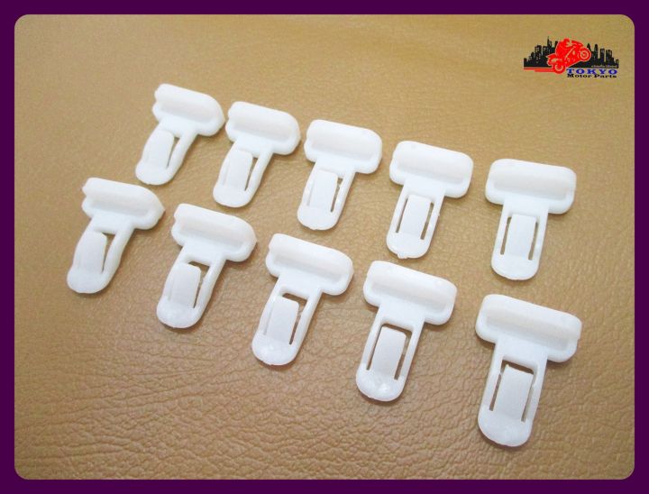 toyota-hilux-vigo-wheel-locking-clip-for-rear-bumper-set-10-pcs-white-กิ๊บล๊อคล้อ-ตัวเหลี่ยม-กาบกันชนหลัง-สีขาว-10-ตัว-สินค้าคุณภาพดี