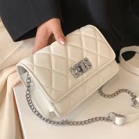❧﹍  Lingge chain bag womens summer 2022 new fashion niche shoulder Messenger bag explosive style small bag texture small square bag