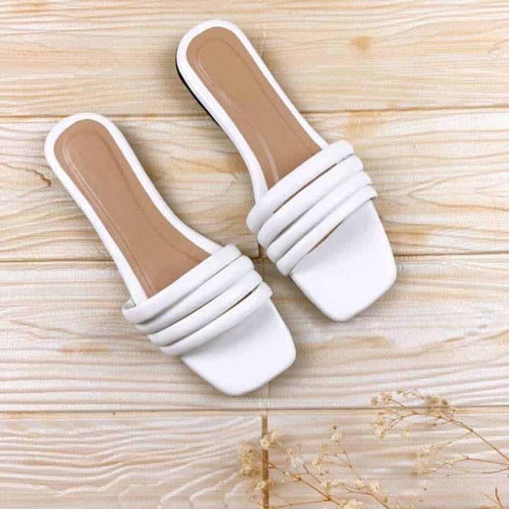 4 Strap Padded Fashionable Flat Sandals 