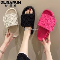 【July】 Gubalun online celebrity slippers womens summer fashion 2023 new thick-soled soft-soled non-slip high-end super-fire