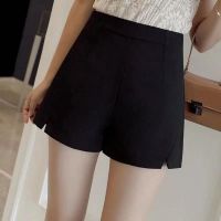 Large size womens fat mm show thin shorts 100 kg high waist A word pants black show thin loose summer thin outside wear wide leg pants