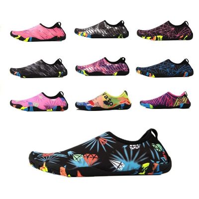 【Hot Sale】 New beach swimming shoes womens barefoot skin-fitting soft adult wading breathable male upstream snorkeling
