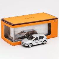 Die Cast รุ่น1:64สเกลกอล์ฟ4ประตูรุ่น4ประตู/2ประตู Gti รุ่นที่ระลึกแบบจำลองรถจากโลหะอัลลอยด์โมเดลงานอดิเรกของเล่นดิสเพลย์ของขวัญ