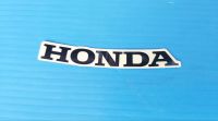 สติ๊กเกอร์เครื่องหมายHONDA(65มม.)ติดครอบหน้า SH150,ติดชิวหน้าPCX150 แท้HONDA สีดำพื้นใส อะไหล่แท้ศูนย์HONDA(86641-K01-900ZB)1ชิ้น