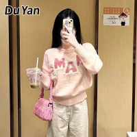 Du Yan เสื้อไหมพรมคอเต่าสำหรับผู้หญิง,เสื้อฤดูใบไม้ร่วงและฤดูหนาวสไตล์ย้อนยุคเสื้อกันหนาวมีตัวอักษรสีชมพู