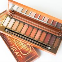 พาเลททาตา Urban Decay Naked Heat Palette 12 เฉดสี