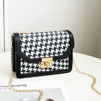 ZZOOI DOLOVE New One-shoulder Messenger Fashion Trend Wild Small Satchel Chain Bag Foreign Trade Cross-border Female Handbag Wholesale