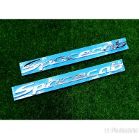 โลโก้ Spacecab สีเงิน ติดข้างประตู L/R