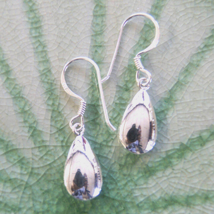 thai-lovely-design-earrings-sterling-silver-beautiful-gift-เอกลักษณ์ไทยสวยงามลวดลายไทยเท่ตำหูเงินสเตอรลิงซิลเวอรใช้สวยของฝากที่มีคุณค่า-ฺ