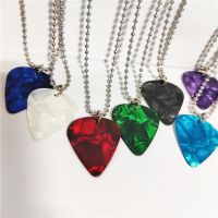 ❧✙ Stranger Things Eddie Munson Guitar Pick Pendant Necklace for Men Women Hellfire Club Geometric Choker Necklace Gothic Jewelry