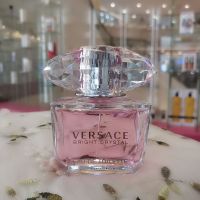 Versace Bright Crystal Eau De Toilett 90mlน้ำหอมเวอร์ซาเช่สำหรับผู้หญิง มอบกลิ่นหอมสไตล์ Floral Fruity ที่ให้ความสดชื่น