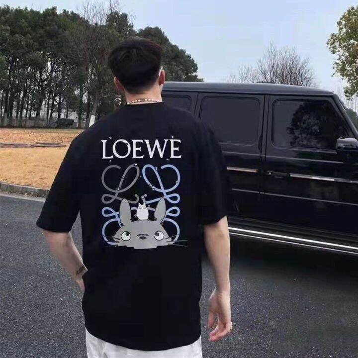 เสื้อยืด-luo-yiwei-2022ใหม่ฤดูใบไม้ผลิและฤดูร้อน-loewe-totoro-ข้อต่อสำหรับผู้ชายและผู้หญิงชุดคู่รักพิมพ์ลายแขนสั้นผ้าฝ้ายสไตล์เดียวกัน