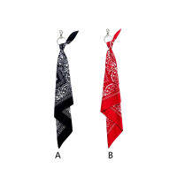 พวงกุญแจกางเกงเต้นแนวสตรีทสำหรับผู้หญิงและผู้ชายพวงกุญแจ Bandanna สีแดงการตกแต่งของขวัญวันเกิดสำหรับการแสดงบนเวทีงานเลี้ยง