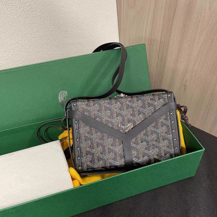 Authentic [9.9 new ]Goyard hard box bag Minaudiere Trunk small box