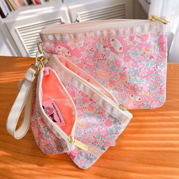 lesportsac-2023-3455กระเป๋าข้อมือกระเป๋าเก็บกระเป๋าเครื่องสำอางสามชิ้น-meruti