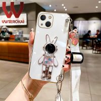 VWTEROKAI 3D น่ารักแฟชั่นเคสมือจับสำหรับโทรศัพท์มือถือตั้งได้ลายกระต่ายอวกาศลูกกวาดสำหรับ Infinix Note 11S Note 10 PRO Note 10 Note 11 NFC Note 12 VP Note 12 PRO Zero X Pro Zero 5G ชุบทองป้องกันกล้องปลอกหลังซิลิโคนแบบนิ่ม + สายคล้อง