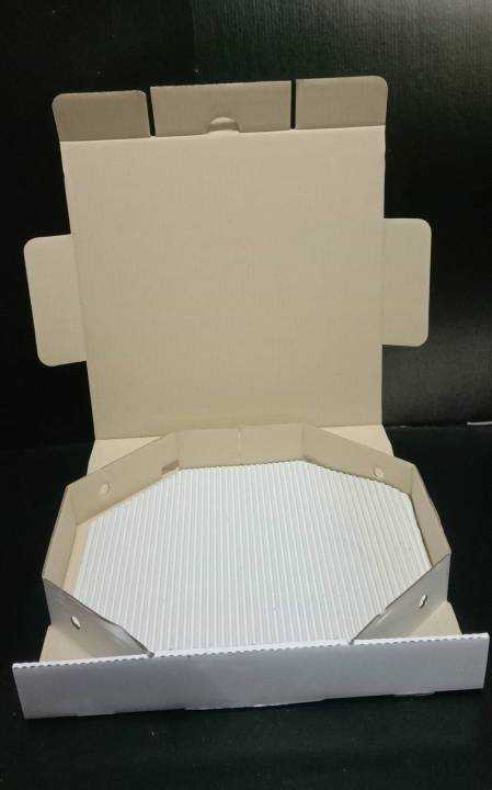 กล่อง13-นิ้ว-สีขาว-20ใบ-มีตัวล๊อคขนม-8-เหลี่ยม-ขนาดกล่อง-13-x-13-x-2นิ้ว-กระดาษ-แบบหนา-box-13-inch-ผลิตโดย-box465