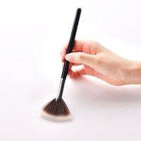 【cw】 Small Sector Black Silver Makeup Brushes Wooden Foundation Cosmetic Eyebrow Eyeshadow Brush 22x4x0.8 CM