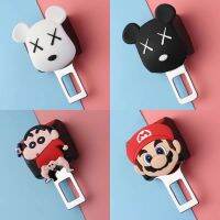 ของใช้น่ารักปุ่มล็อคหัวรถสำหรับรถยนต์เพื่อความปลอดภัยในรถยนต์อุปกรณ์เสริมแบบดาบปลายปืน
