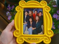 Friends Handmade Monica Door Frame Wood Yellow Mon Photo Frames Collectible Home Decor Collection Gifts