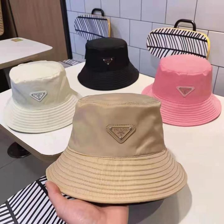 พร้อมส่งหมวกปราด้าบักเก็ตแฟชั่นผู้หญิง-nylon-bucket-hat-ป้ายแท็กครบ-ขนาด-54-น่ารักฮิตสุดๆพร้อมส่งทั้งสีดำและชมพู