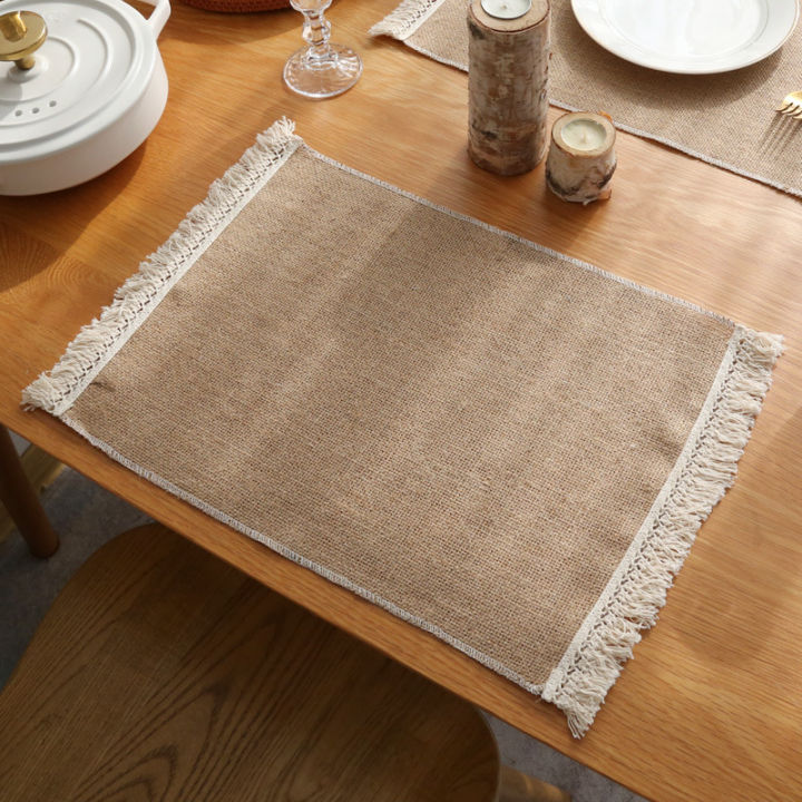lucky-handwoven-แผ่นรองจานผ้าฝ้าย-burlap-fringe-placemats-30x45-cm