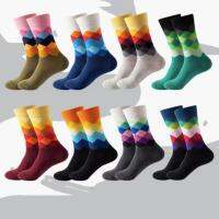 ถุงเท้ากราฟฟิค ถุงเท้าหลากหลายสี สัน  แนววินเทจ สวย เท่European style socks Beautiful color fashion mens and womens socks