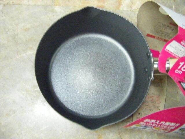 หม้ออลูมิเนียม-non-stick-fluorided-resin-ญี่ปุ่น-ยูคิฮิระ-ด้ามไม้ดี-18-ซม-ih-แบรนด์-pearl-life