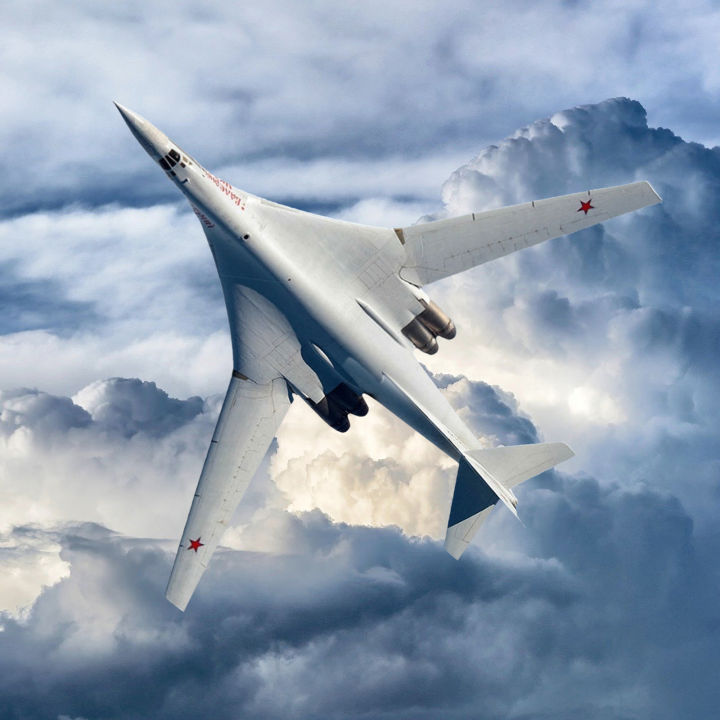 magideal-trumpeter-tu-160-blackjack-bomber-1-100