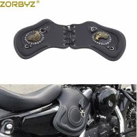 ZORBYZ แผ่นเบนอานโล่ความร้อนหนัง PU สีดำมอเตอร์ไซค์1คู่สำหรับ Harley Sportster XL883 Dyna หางอ่อน1200