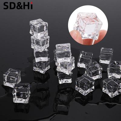 5pcs Reusable Artificial Acrylic Crystal Cubes Whisky Drinks Display Wedding Bar Party Decor Photography Props Fake Ice Cubes Electrical Connectors